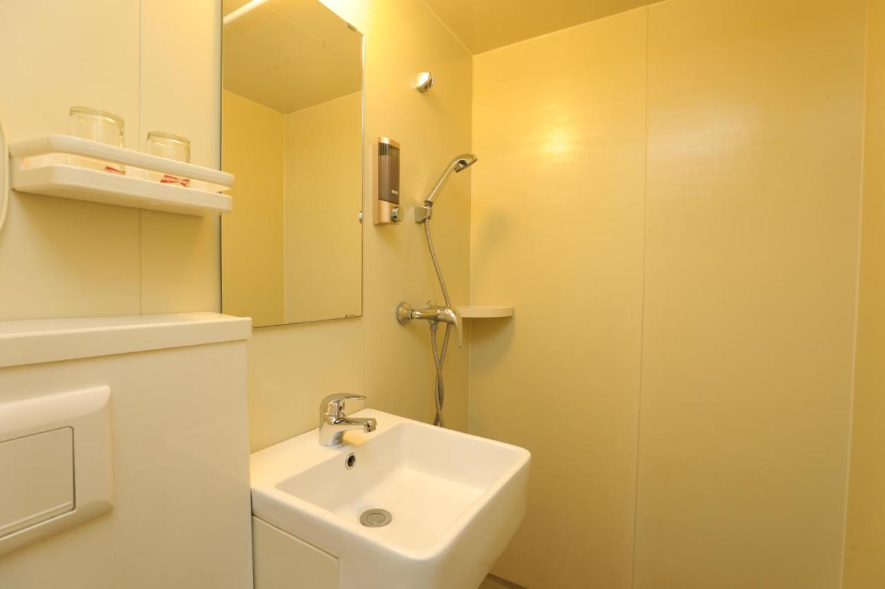Men Tang Hotel Shanghai Exterior photo